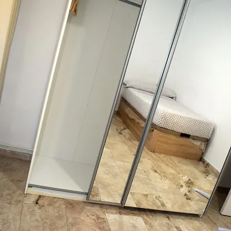 Atlas Ii Apartment
